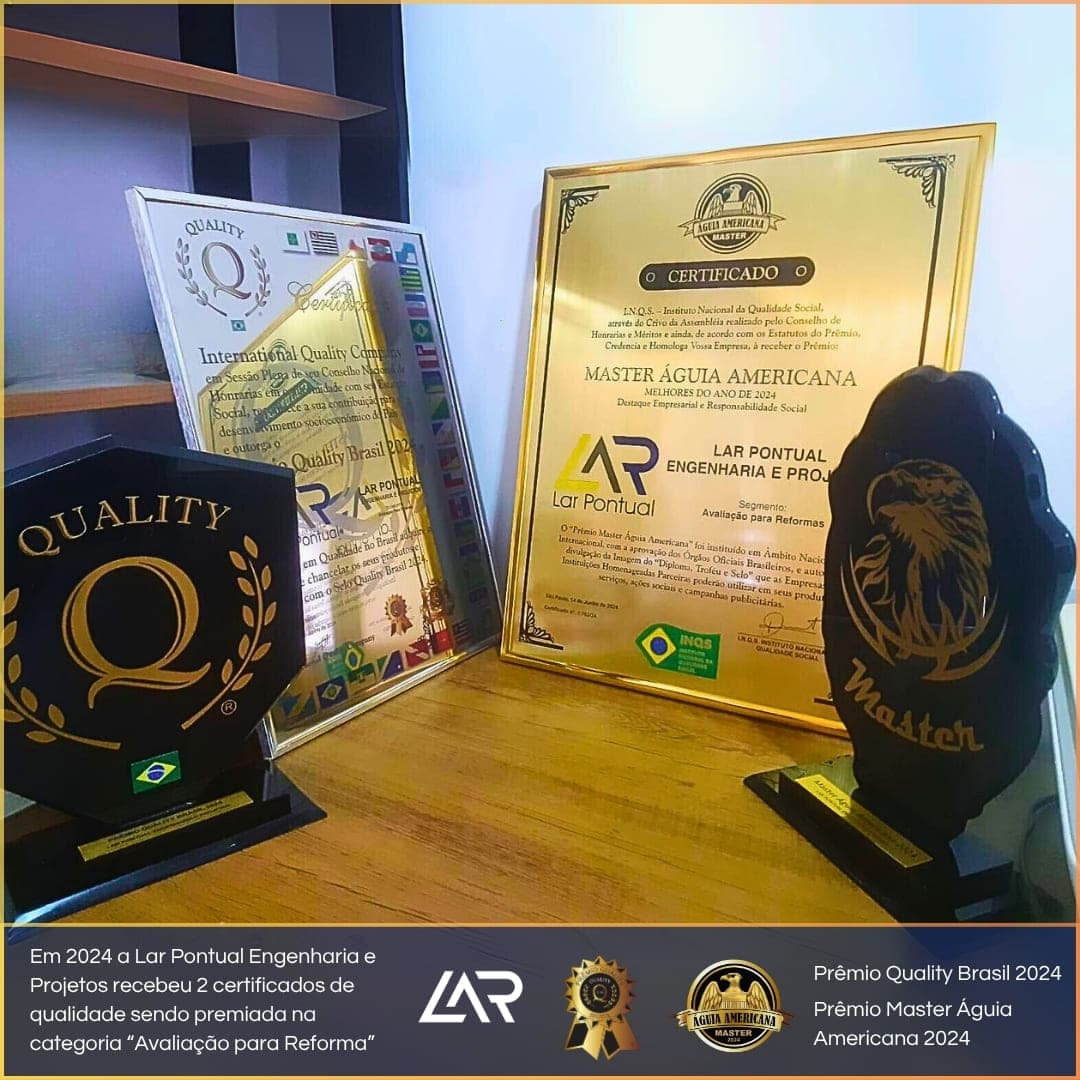 Troféus e certificados da Lar Pontual Engenharia
