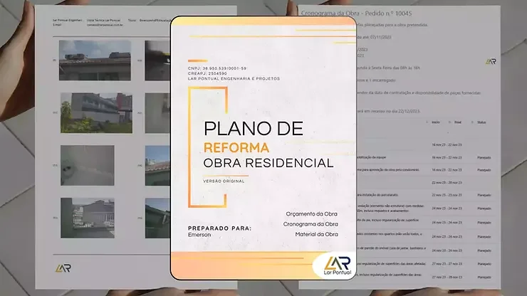 Desenho de um plano de reforma residencial, cercada por ferramentas de construção e plantas arquitetônicas.